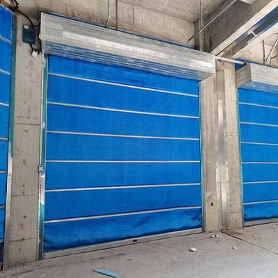 汽車庫(kù)防火卷簾的特殊規(guī)定(圖1) 工地防火卷簾門圖.jpg